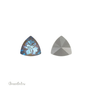 Swarovski 4799 Призматический треугольник 6x6,1 мм, безмятежно-серый делайт (#001L150D), 1 шт.