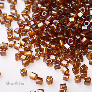 TOHO куб 4 мм (#177)