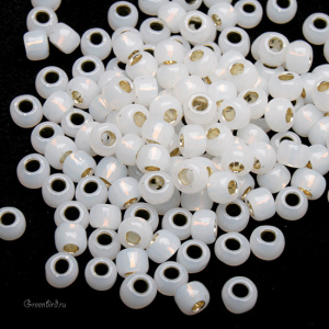 Бисер TOHO Round 6/0 внутреннее серебрение, молочный (#2100), 10 г