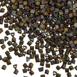 Бисер TOHO Triangle 11/0 матовый, радужный, коричневый (#614), 10 г
