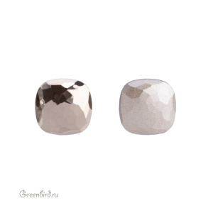 Swarovski 4483 Тонкий Кушон 10 мм, светло-золотистый (#001MLGLD), 1 шт.