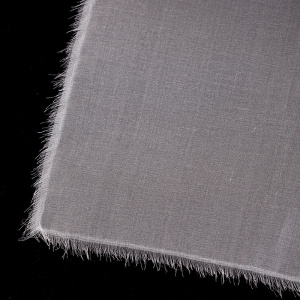 Органза для вышивки, отбеленная, 25,8 г/м2, шёлк 100%, античный белый, 40х35 см