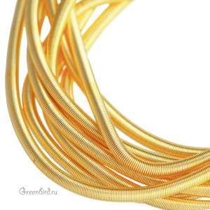 Золотистый