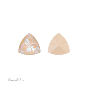 4799 Prismatic Triangle Fancy Stone 9,2x9,4 мм – Ivory Cream DeLite (#001L106D)