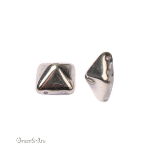 Pyramid 12mm, Silver/Crystal, 1 шт. (#S00030)