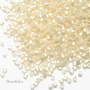 Бисер TOHO шестиугольный 8/0 (#122), 10 г