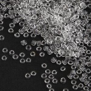 Бисер TOHO Round 8/0 прозрачный (#1), 10 г