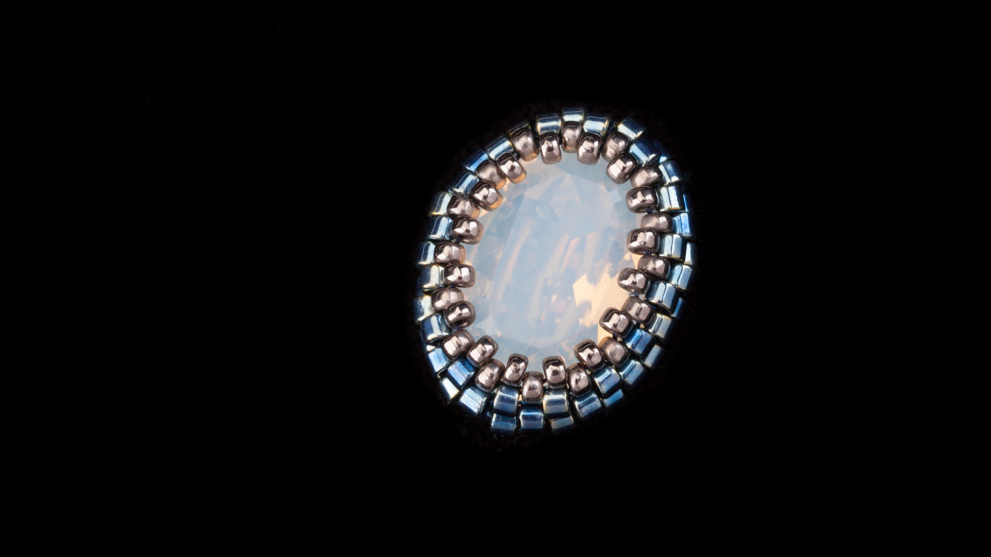 PDF мастер-класс по оплетению кристалла 4120 Oval 14x10 mm