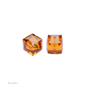 5601 Бусина Cube 8mm – Topaz (#203)