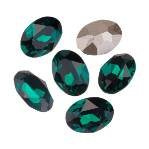 Уценка: Swarovski 4120 Овал 18х13 мм, изумруд (#205), 1 шт.