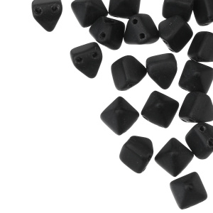 Pyramid 6mm, Matte Jet , 20 шт. (#M23980)