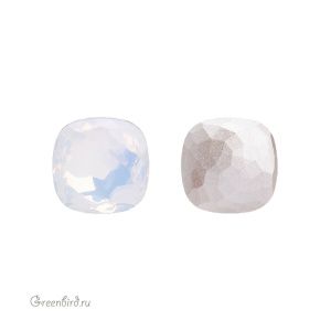 Swarovski 4483 Тонкий Кушон 10 мм, белый опал (#234), 1 шт.