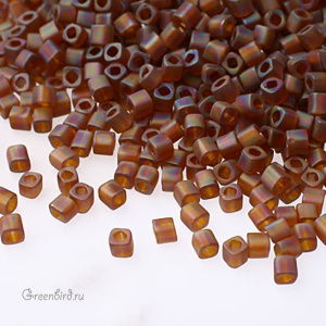 TOHO куб 4 мм (#177F)