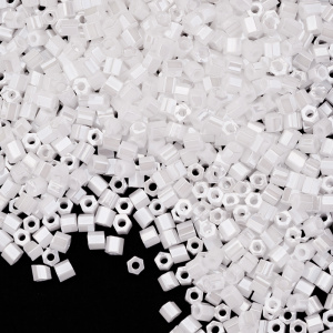 Бисер TOHO шестиугольный 11/0 (#121), 10 г