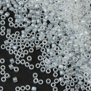 Бисер TOHO Treasures 11/0 цейлон (#141), 4,5 г