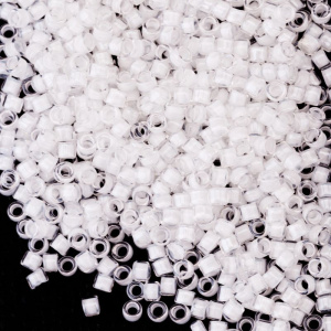 Бисер TOHO Treasures 11/0 окрашенный изнутри (#981), 4,5 г