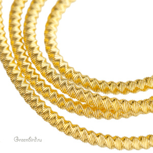 Золотистый