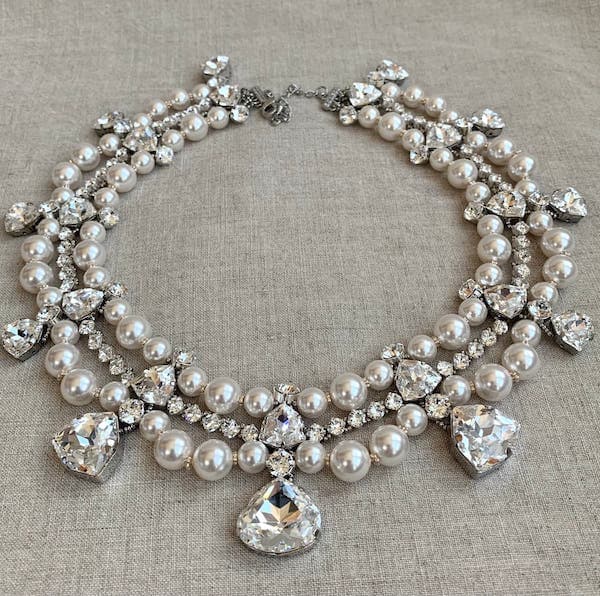 Колье из бусин и кристаллов Swarovski, автор Мария Згазинская — архив Greenbird.ru